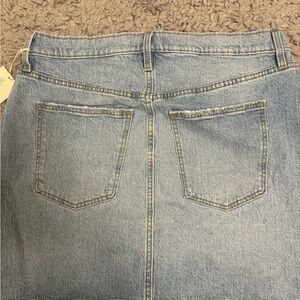 Women’s Jean skirt.